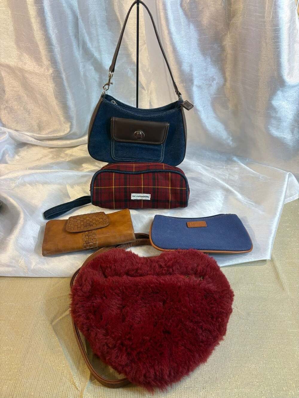 Lot of 5 Assorted Handbags and Wallets marykateandashley MAGGIB
